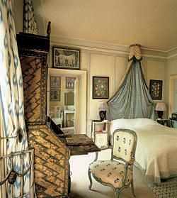 Highlights: Nancy Lancaster -- English Country House Style