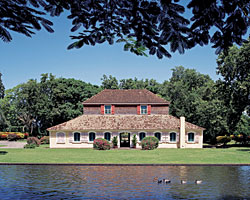 Lifestyle: French Island Elegance by Michael Connors with photography by Bruce Buck