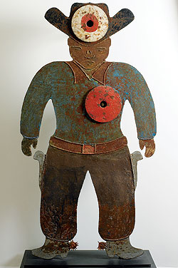 Lifestyle: American Folk Art in a Classical Setting by Frances McQueeney-Jones Mascolo with photography by Ellen McDermott