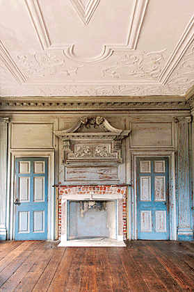 Fig. 2: The withdrawing room, Drayton Hall, Charleston, S.C., 1738–1742. Photography by Charlotte Caldwell. 