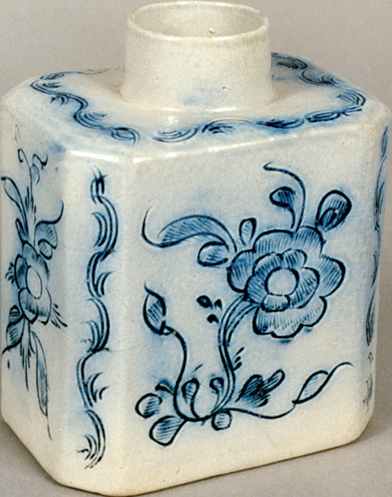 English Salt-Glaze Scratch Blue Tea Caddy