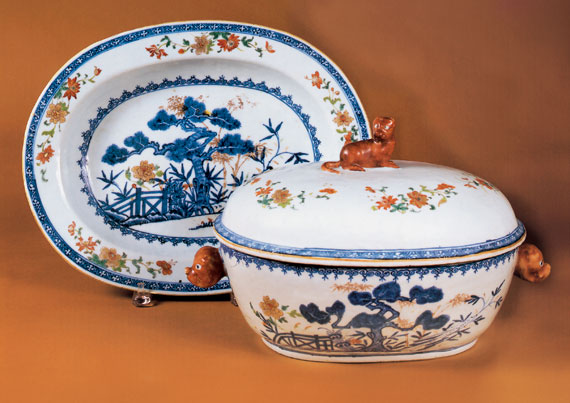 Tureen, Lid with Foo Dog Finial and Underplate