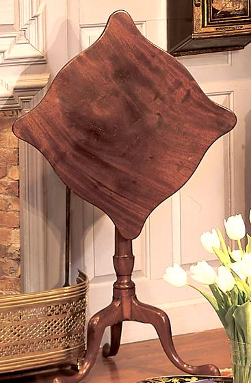 American Serpentine Tilt-top Candlestand