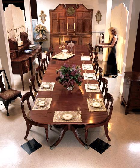 George III Four-Part Banqueting Table