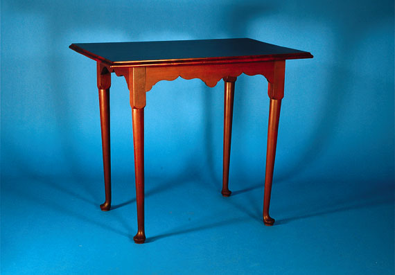 Superb Rhode Island Tea Table