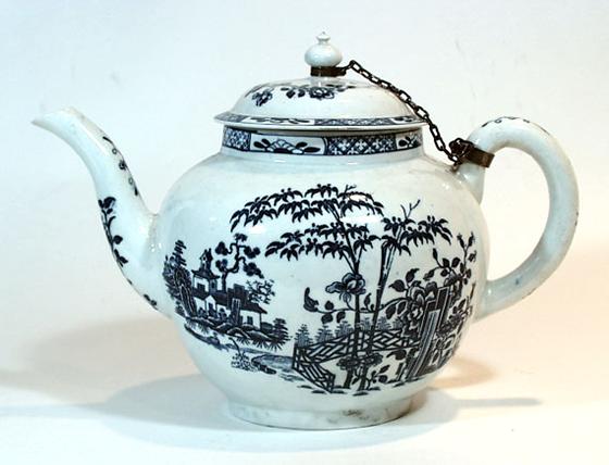 Large First Period Worcester Punch Pot