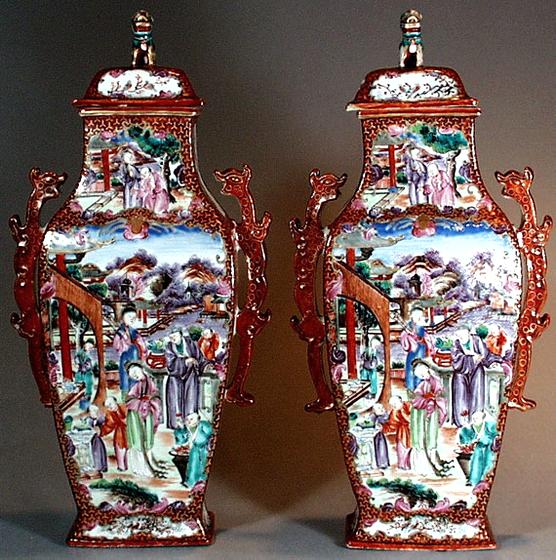 Pair of Chinese Export Mandarin Vases & Covers