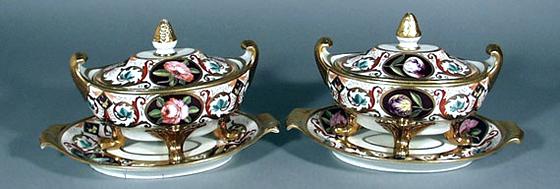 Pair of English Porcelain Sauce Tureens & Covers