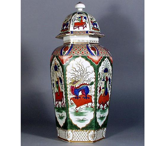 First Period Worcester Porcelain Hexagonal Vase