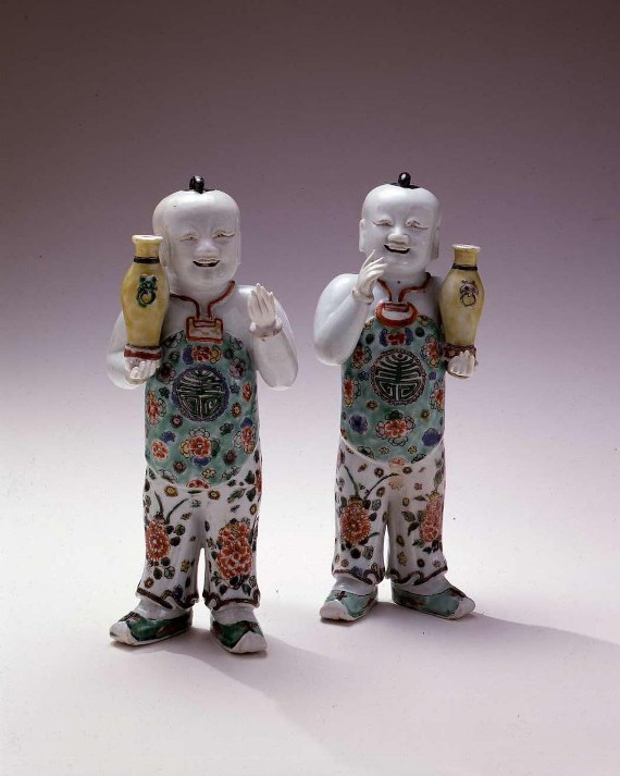 Pair of Famille Verte Porcelain Boys, Kangxi (1662 - 1722)