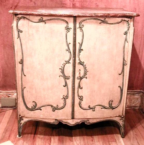 Cabinet, Ligurian