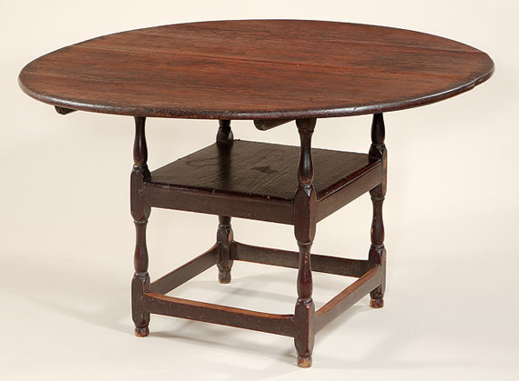 Early Chair Table