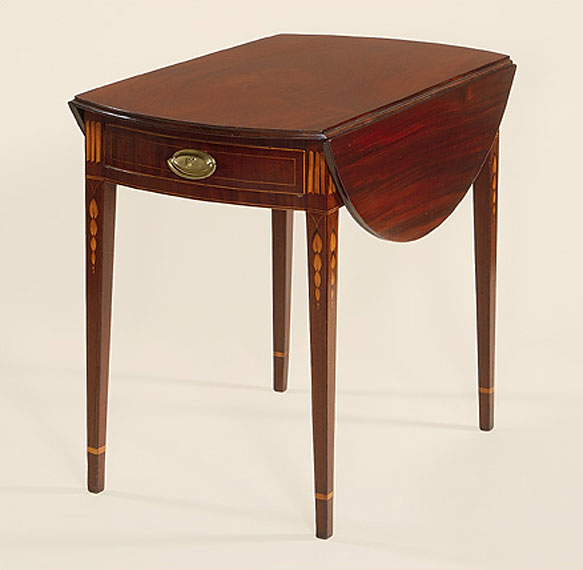 Hepplewhite Husk Inlaid Mahogany Pembroke Table