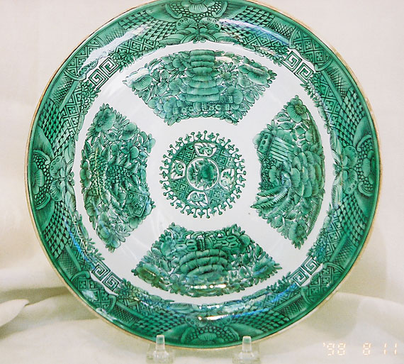 A Pair of Green Fitzhugh Plates