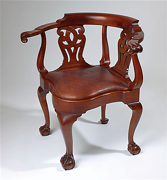 Newport Corner Chair