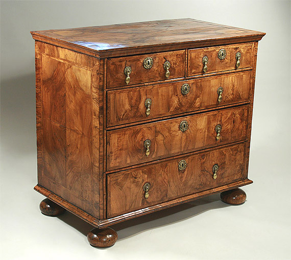 WILLIAM & MARY WALNUT VENEERED CHEST,  England, c1695