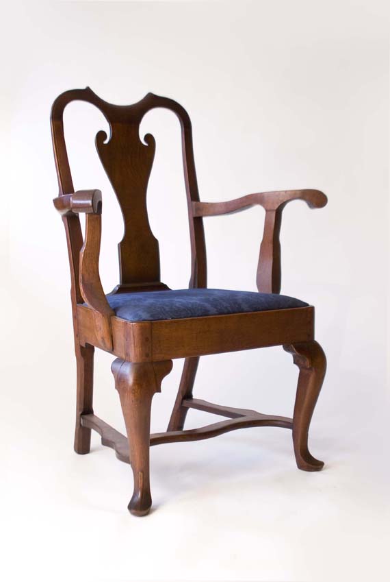 Walnut Queen Anne Armchair