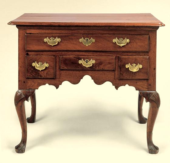 Queen Anne Figured Walnut Lowboy